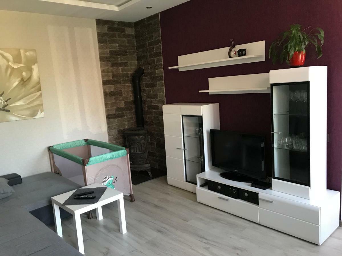 Apartament Karla Iela Windawa Zewnętrze zdjęcie